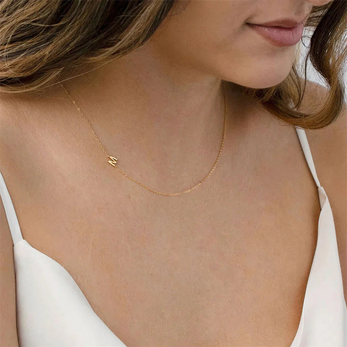 Collier Initiale Latérale personnalisé