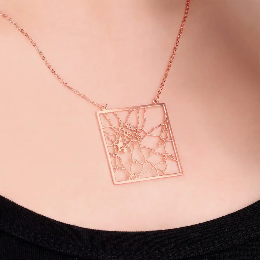 Collier personnalisé avec carte