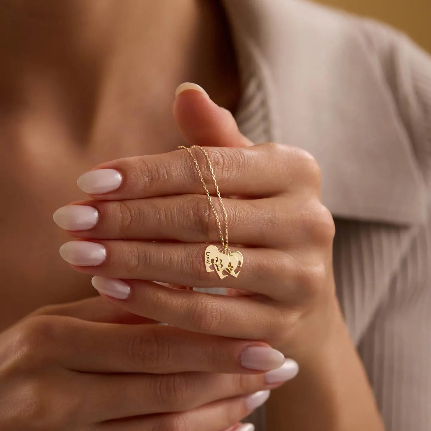Collier personnalisé avec patte, cœur et nom
